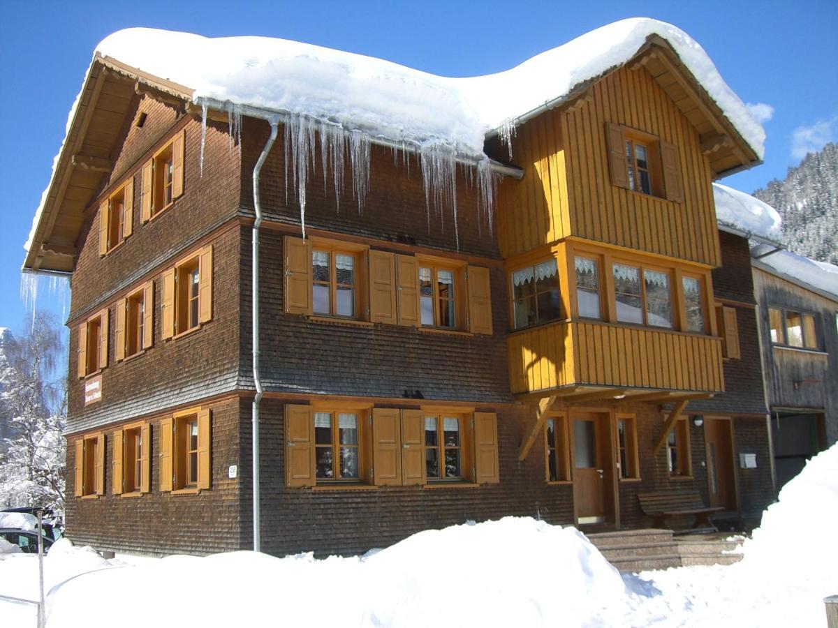 Urlaub Bei Moses Apartamento Schoppernau Exterior foto